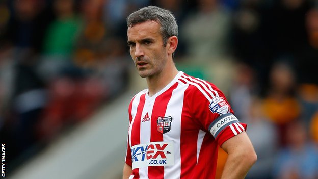 Brentford duro O’Connor ritirò