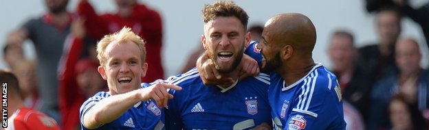 Daryl Murphy (centre) is congratulated by team-mates after scoring