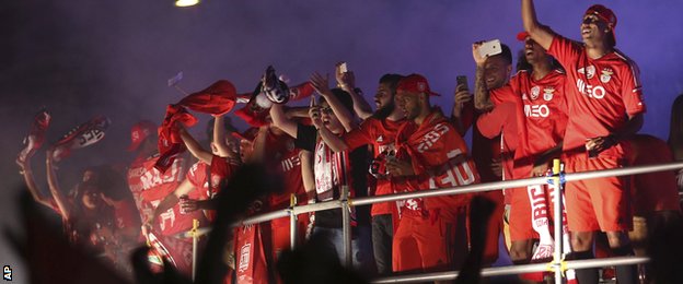 Benfica players celebrate