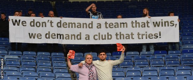 Newcastle supporters protest against owner Mike Ashley