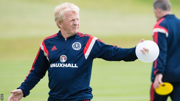 Strachan ‘fa tanto Sturgeon’