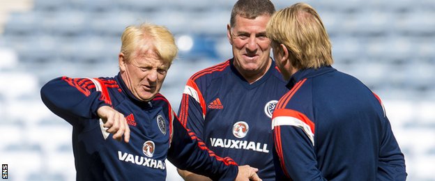 Gordon Strachan and coaches Mark McGhee and Stuart McCall take training at Hampden