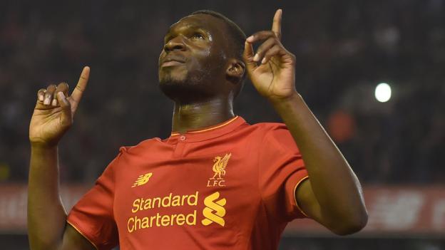 Palazzo segno Benteke per record per il club £ 27m