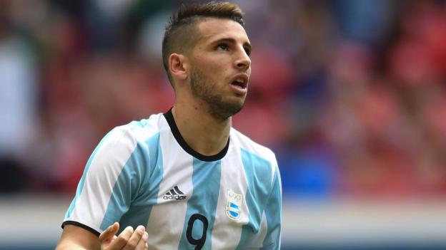 Jonathan Calleri: Argentina attaccante si unisce il West Ham in prestito stagione lunga