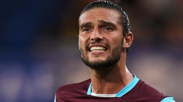 Andy Carroll: West Ham l’attaccante per un massimo di sei settimane