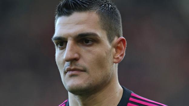 Vito Mannone: Sunderland portiere fuori per tre mesi con un infortunio al gomito