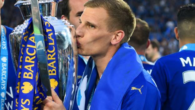 Marc Albrighton: Leicester City centrocampista firma il contratto di quattro anni